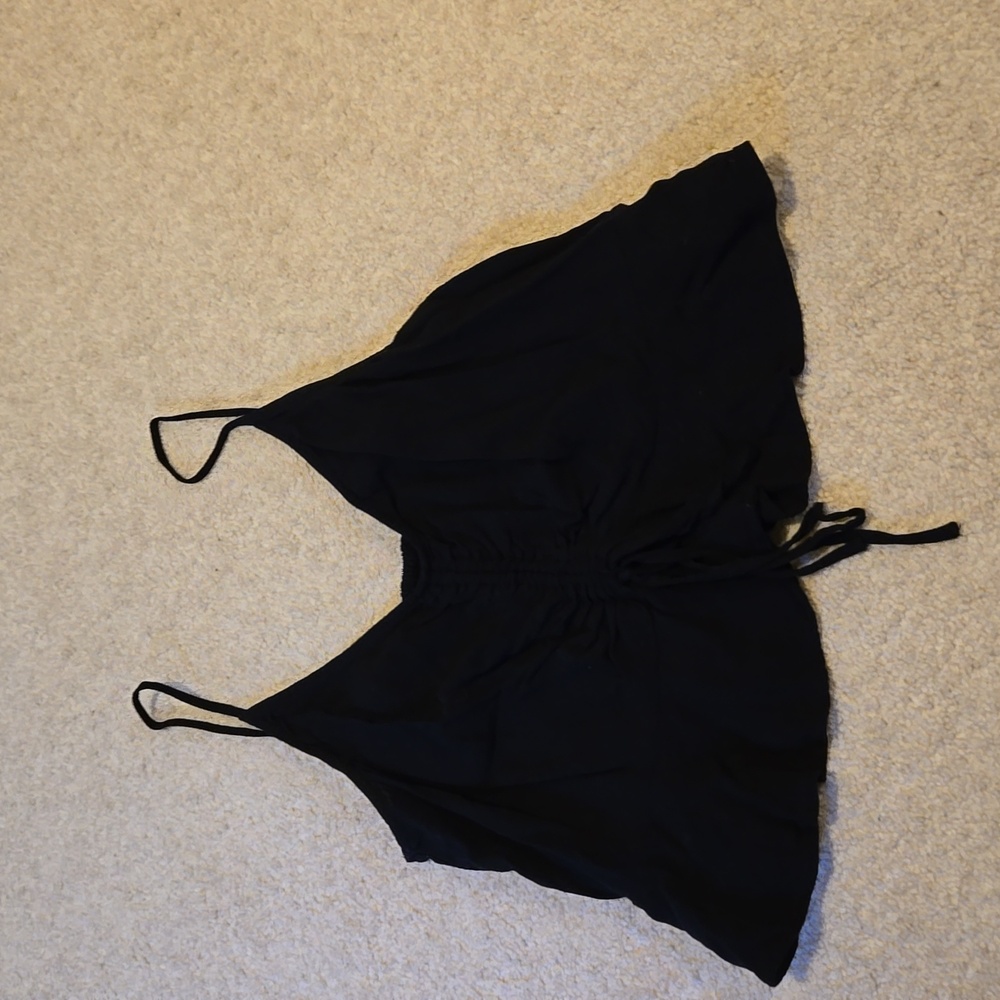 Wild fable junior's medium black gathered front spaghetti strap crop top